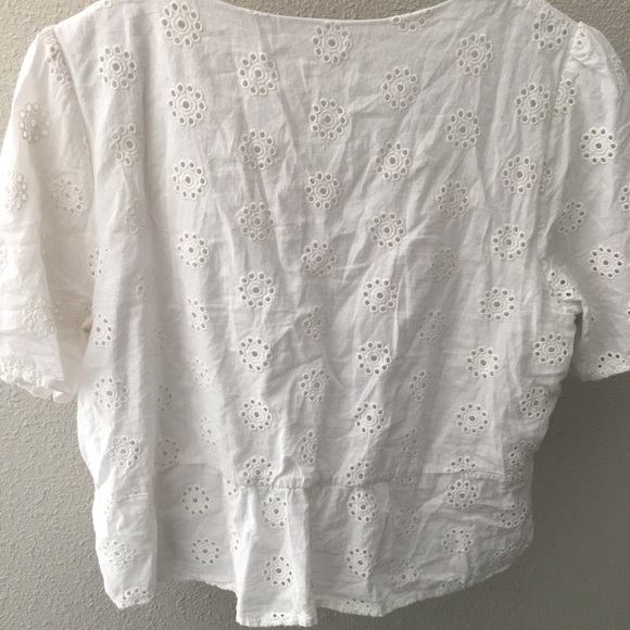 White crop top blouse - Picture 2 of 2